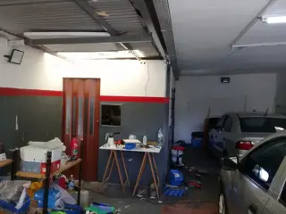 EXCELENTE CASA EN 2 PLANTAS ZONA CHILAVERT. foto 5