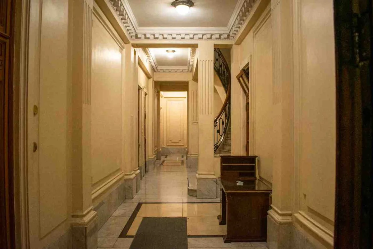 CONGRESO VENTA DEPTO P.B. 6 AMB+2 PATIOS EDIF HIST foto 2