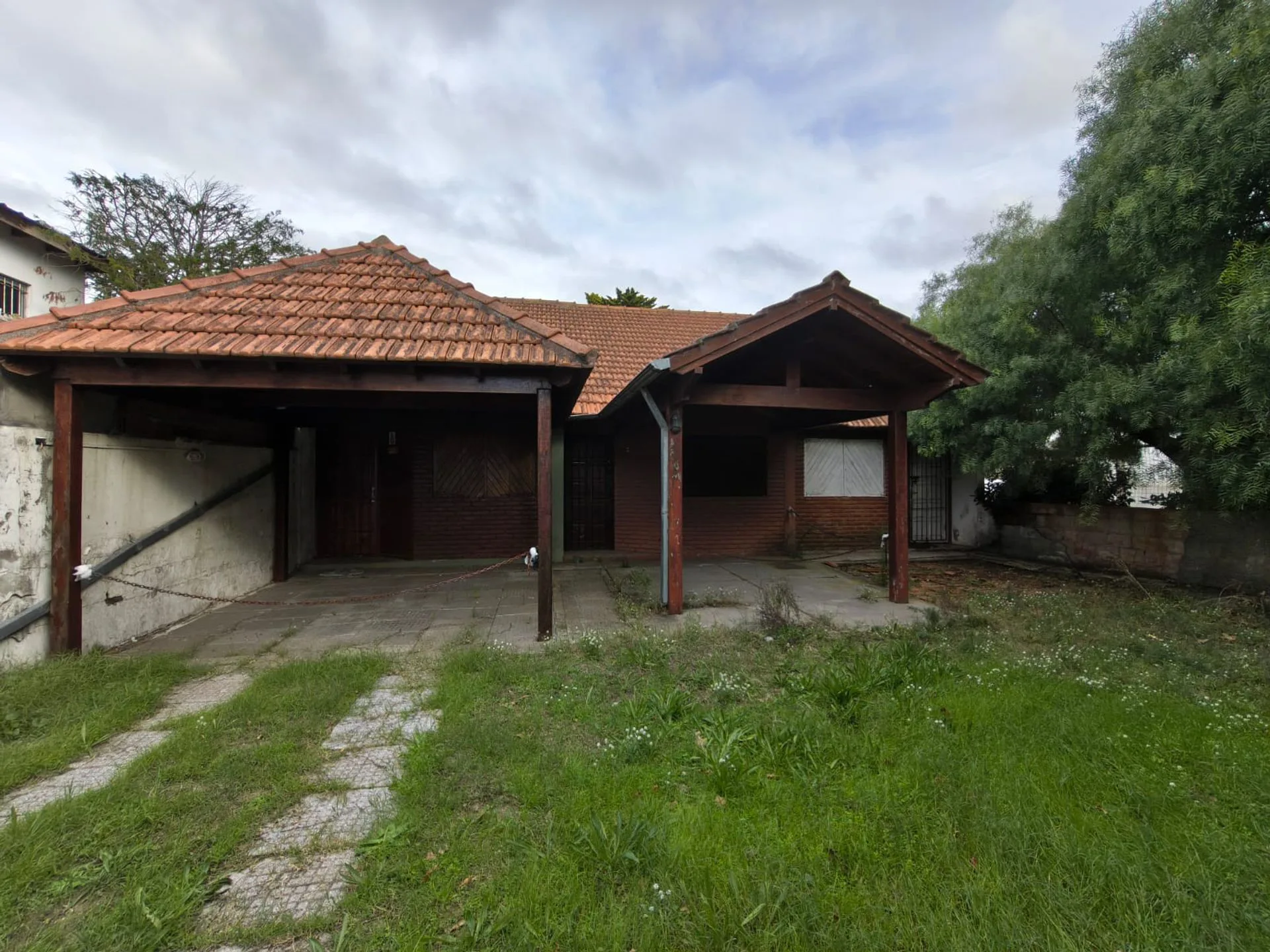 DEPARTAMENTO VENTA 2AMB COCHERA SANTA TERESITA