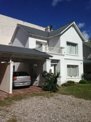 DUPLEX HOUSING CERRADO- RECTA MARTINOLLI - 2D 2B - ESCRITURA foto 2