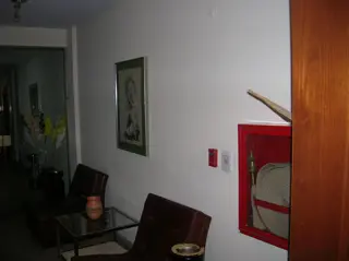 MUY BUENAS OFICINAS EN SEMIPISO DE 130 M2 SOBE AV. 9 DE JULIO foto 4