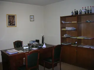MUY BUENAS OFICINAS EN SEMIPISO DE 130 M2 SOBE AV. 9 DE JULIO foto 5