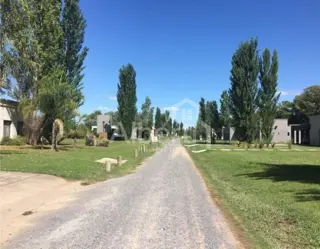 LOTE EN VENTA EN CLUB DE CAMPO SANTA IRENE COMARCAS DEL LUJAN foto 5