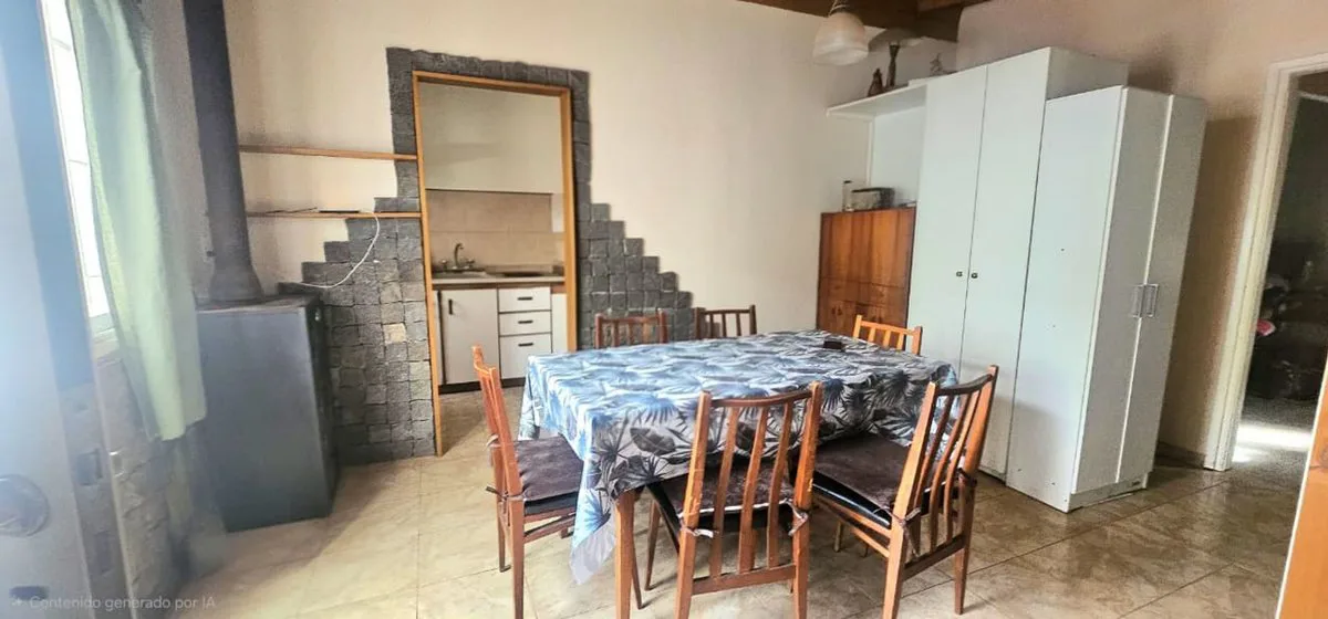 Venta casa 3, cochera y amplio parque ACANTILADOS foto 4