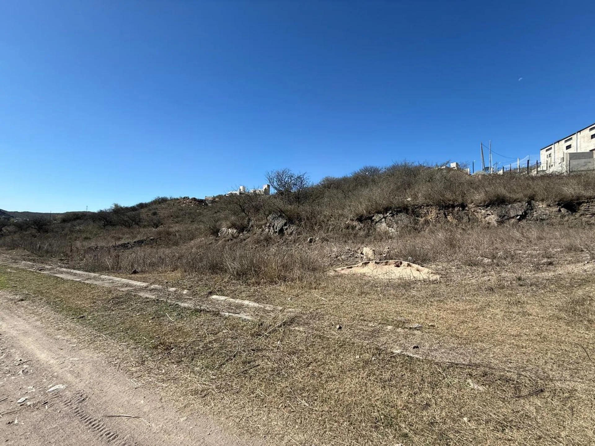 VENTA 2 TERRENOS EN VALLE DEL SOL  LA CALERA foto 3