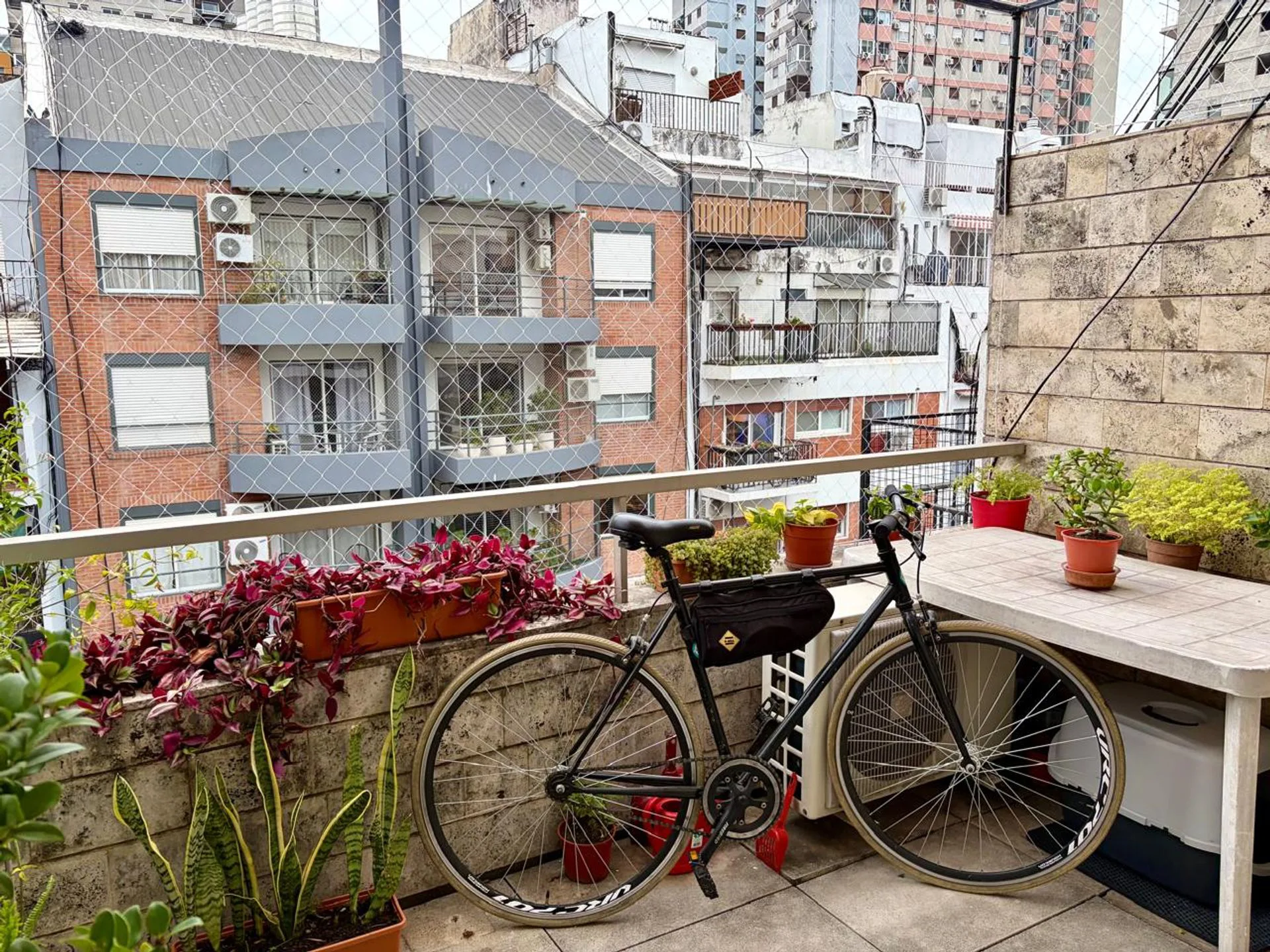 Monoambiente con balcón amoblado Palermo