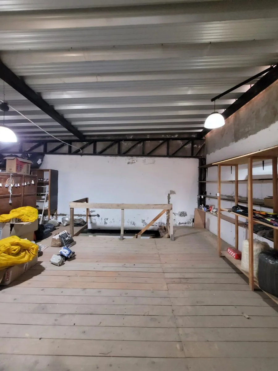SE VENDE LOCAL COMERCIAL+DEPTO. INTERNO C/ COCHERA foto 4