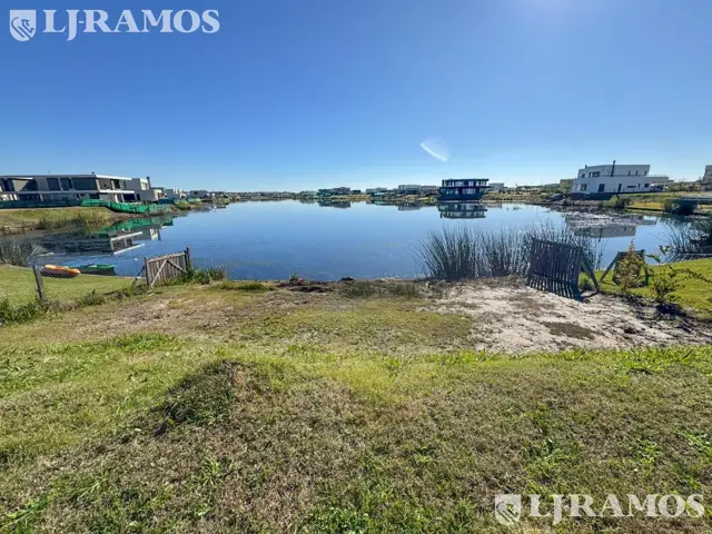 Terreno al lago en venta en el Barrio Riberas , Puertos / Escobar