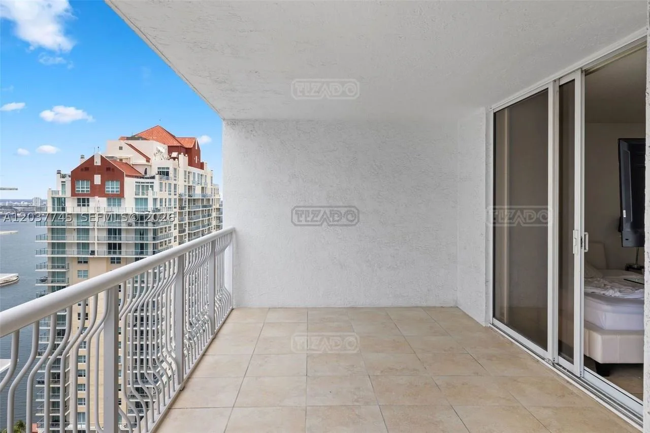 1200 Brickell Bay Dr #3714 1200 foto 2