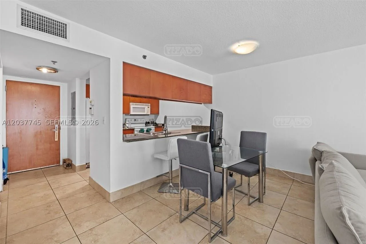 1200 Brickell Bay Dr #3714 1200 foto 3