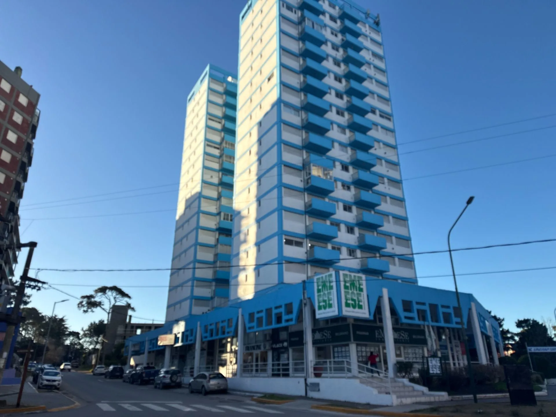 Departamento en ALQUILER ANUAL en PINAMAR CENTRO foto 2