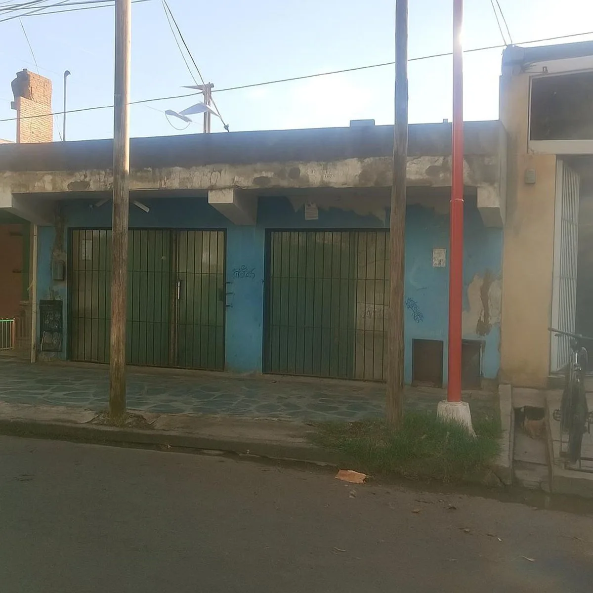 VENTA DE LOCAL COMERCIAL SOBRE AV. AGUIRRE