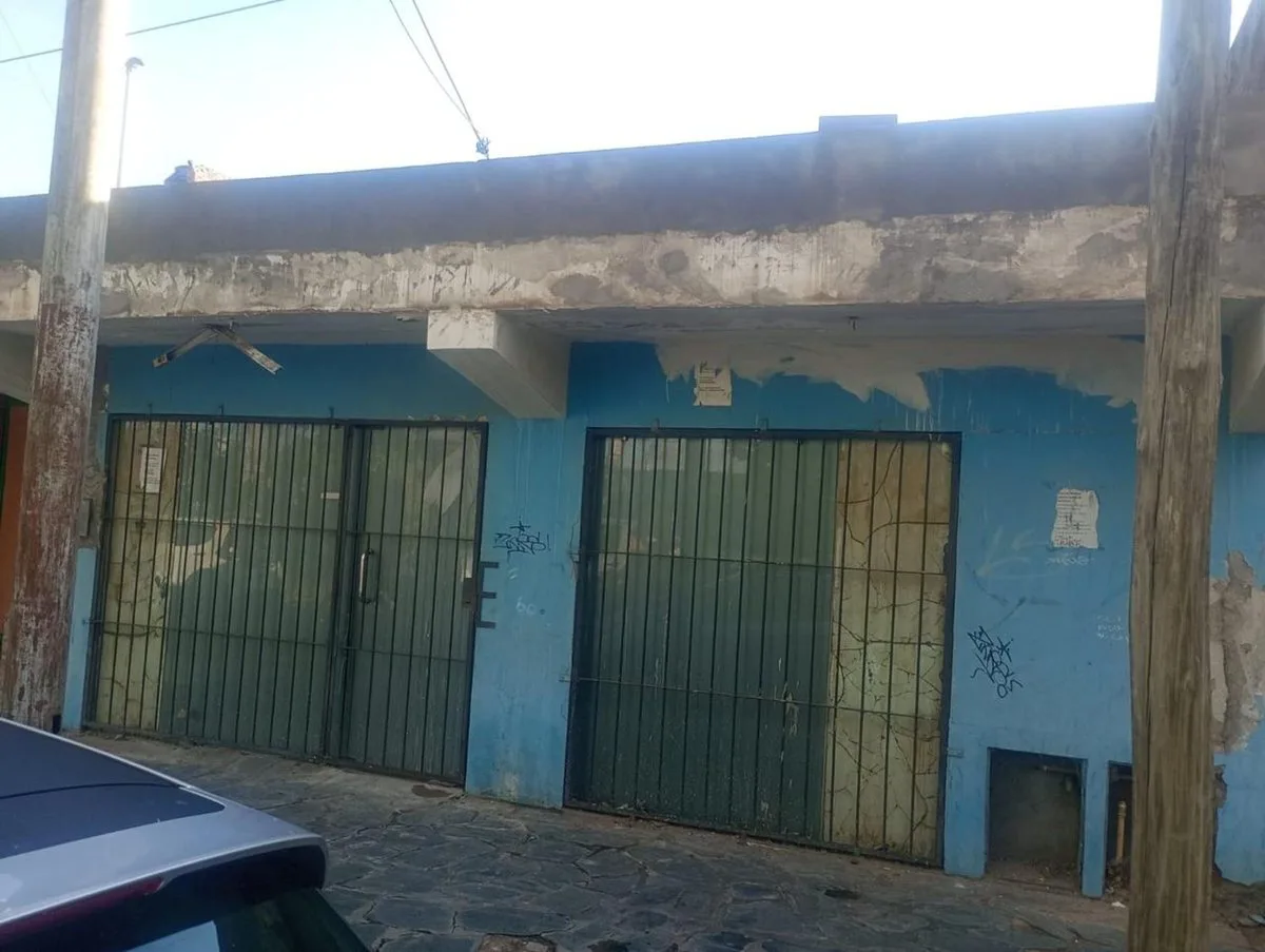 VENTA DE LOCAL COMERCIAL SOBRE AV. AGUIRRE foto 2