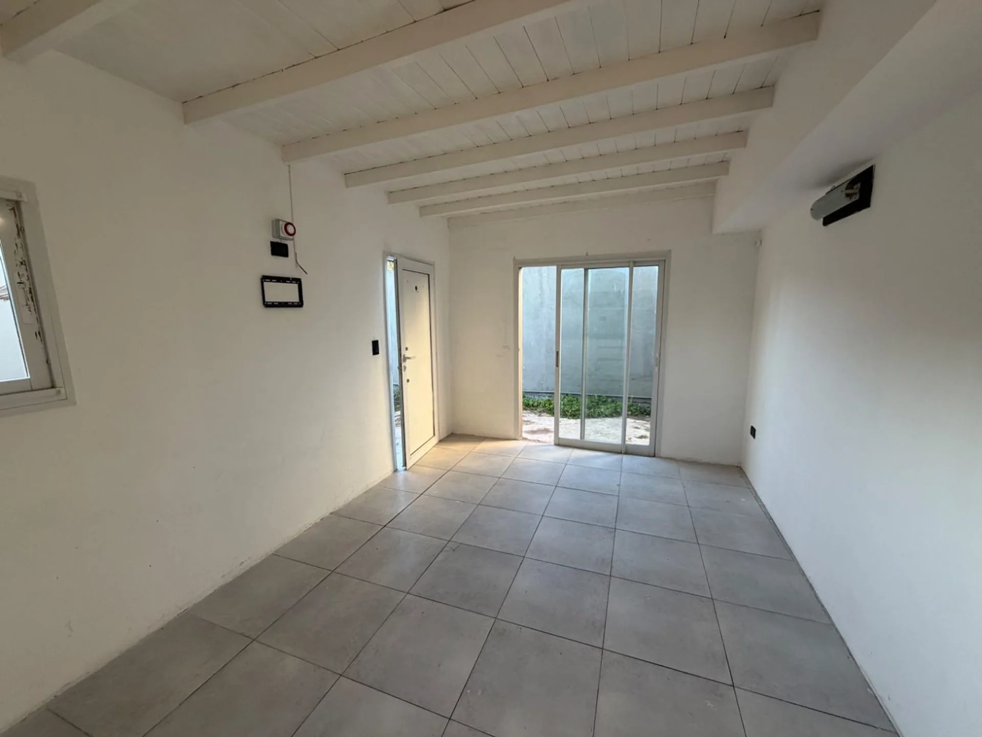 VENTA COMPLEJO DE DEPTOS CON PILETA  B SAN CARLOS foto 4