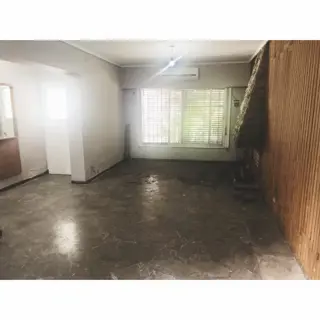 Venta casa 6 amb con cochera. Oportunidad foto 4