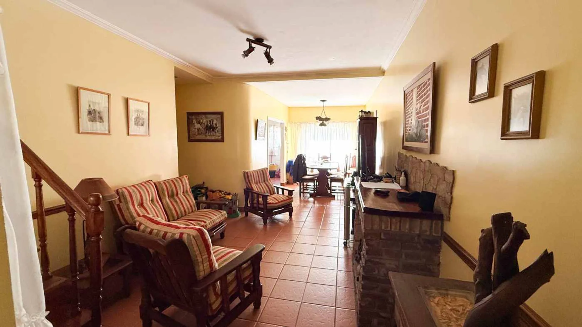VENTA CASA 4 AMBIENTES COCHERA -RAMOS -CREDITO foto 2