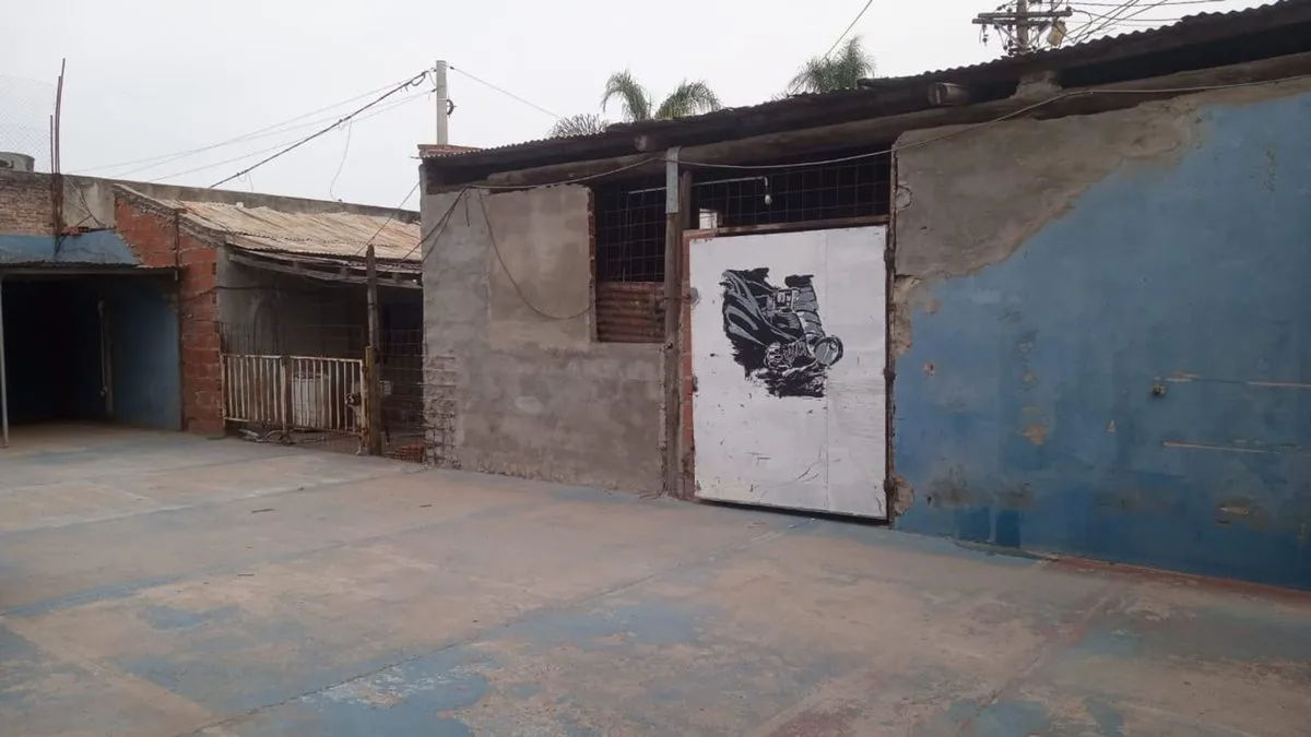 VENTA TERRENO CON MEJORAS EN BLAS PARERA foto 4