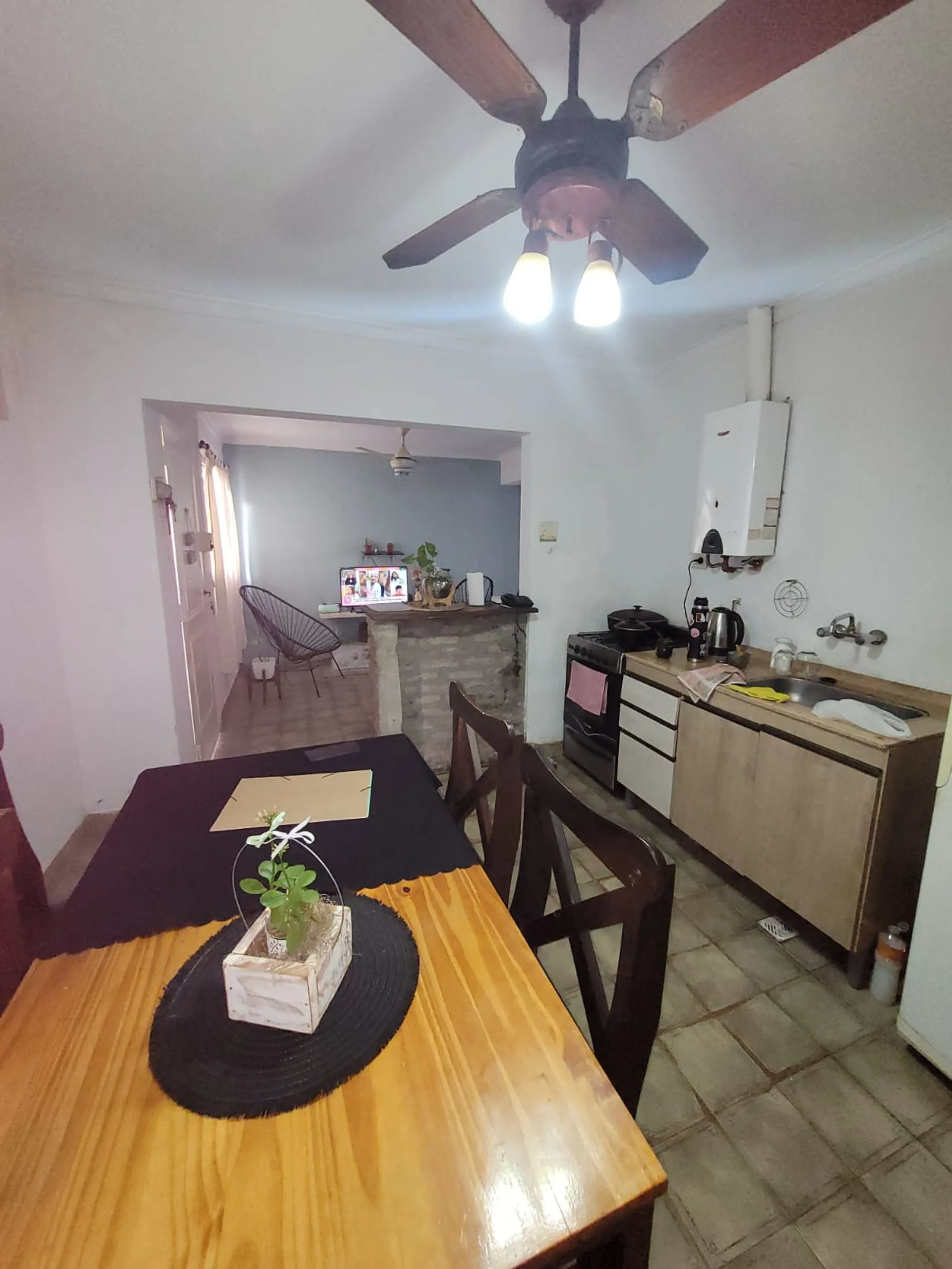 SE VENDE CASA EN STO. TOMÉ, 2 DORM. Y PILETA foto 4