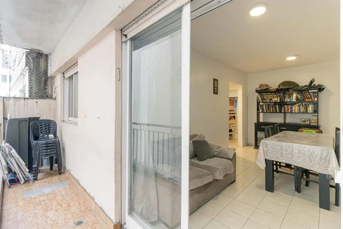 Venta Departamento 3 ambientes c balcón Balvanera foto 4