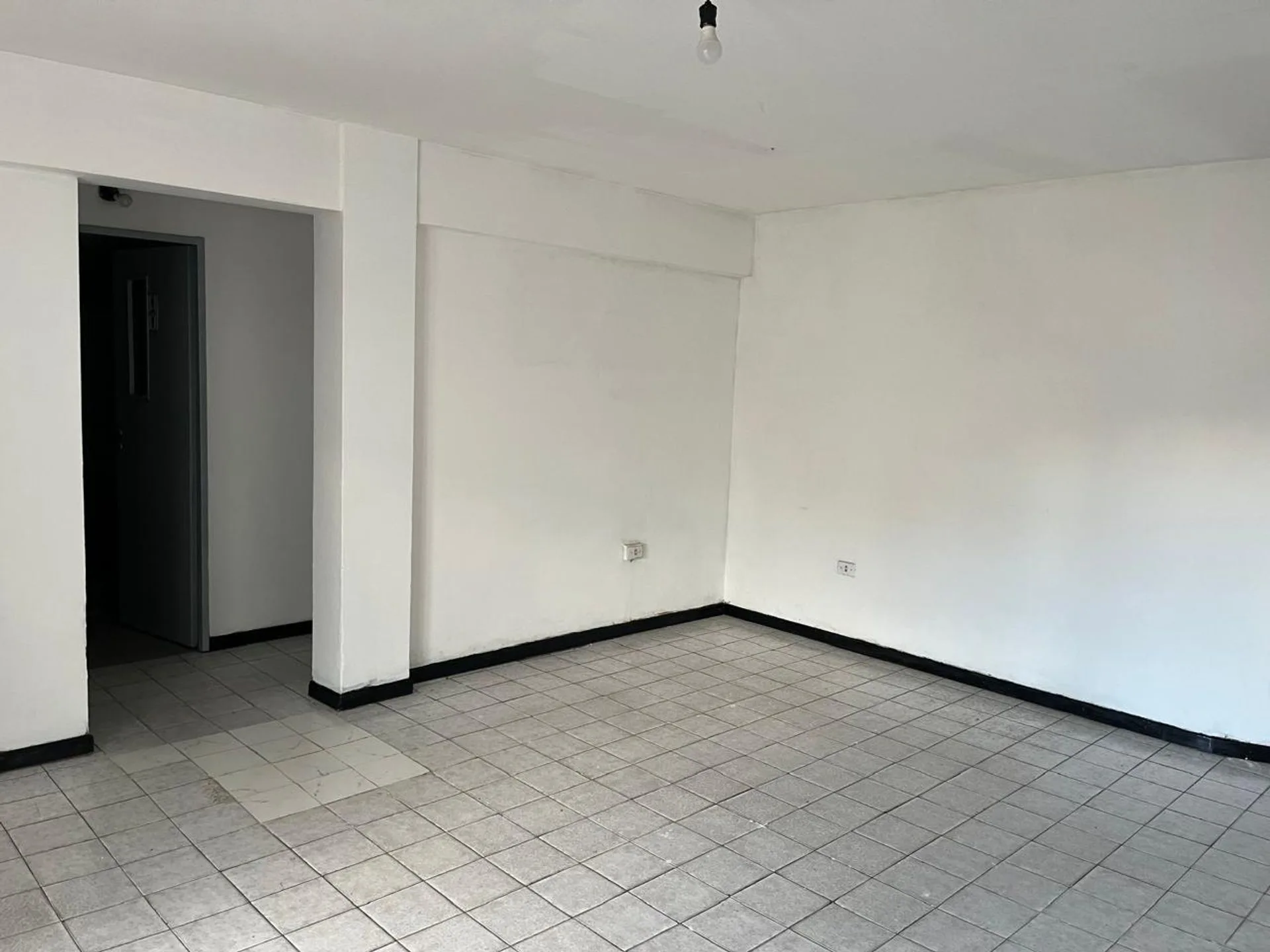 VENTA DEPTO 2 HABITACIONES ZONA AV AVELLANEDA foto 4