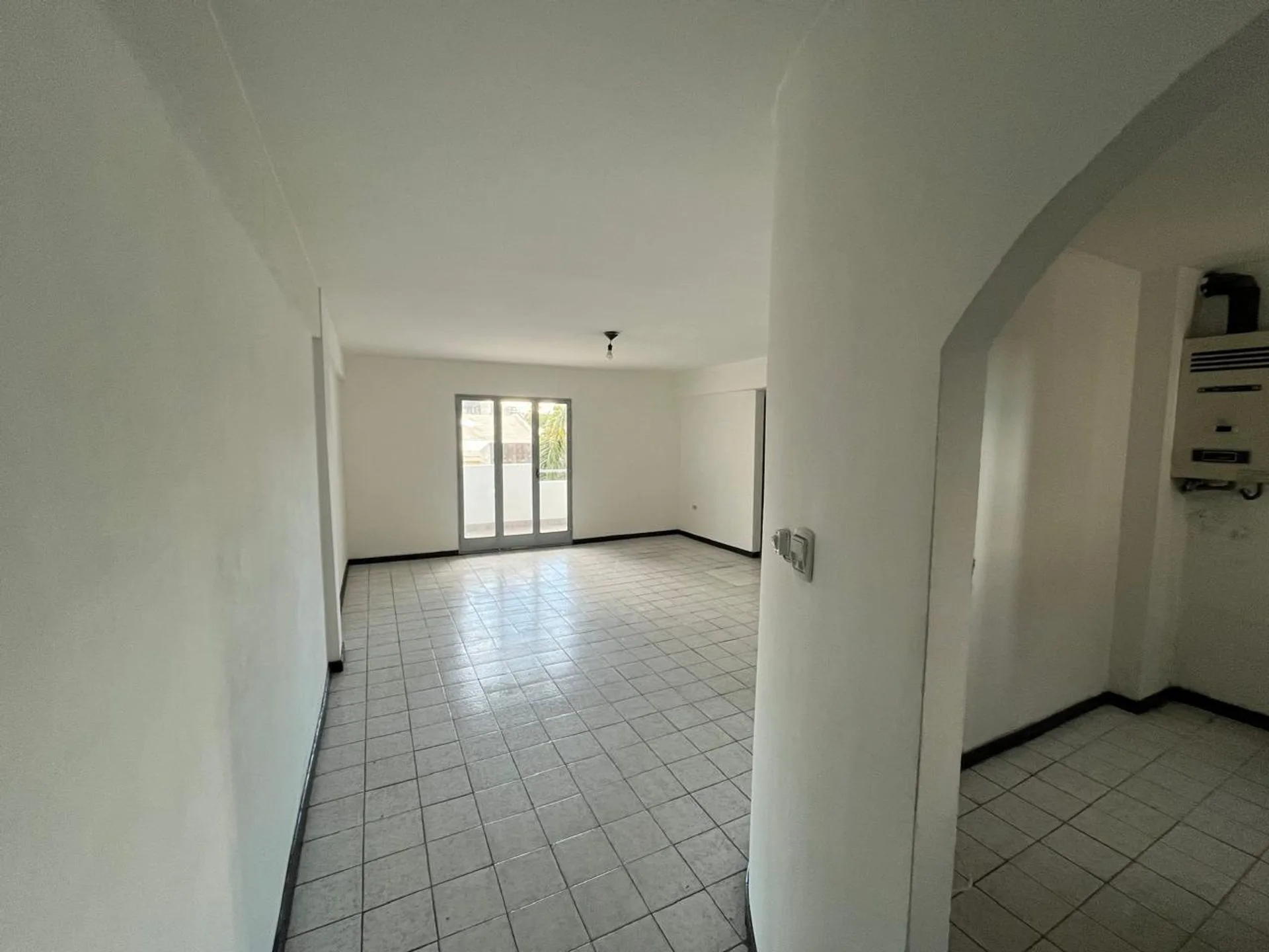 VENTA DEPTO 2 HABITACIONES ZONA AV AVELLANEDA foto 5