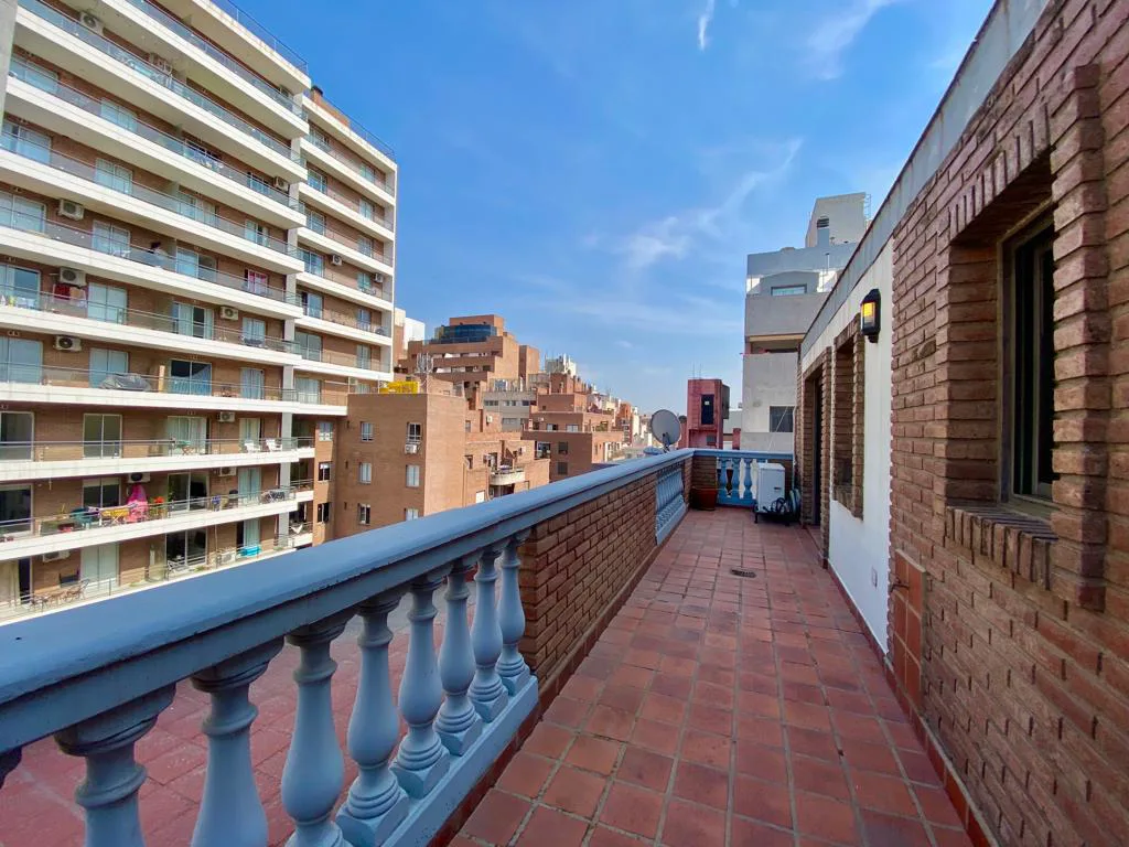 Departamento en Venta 2 Dormitorios | Nueva Córdoba | 2 Baños | Escritorio | Terraza foto 4