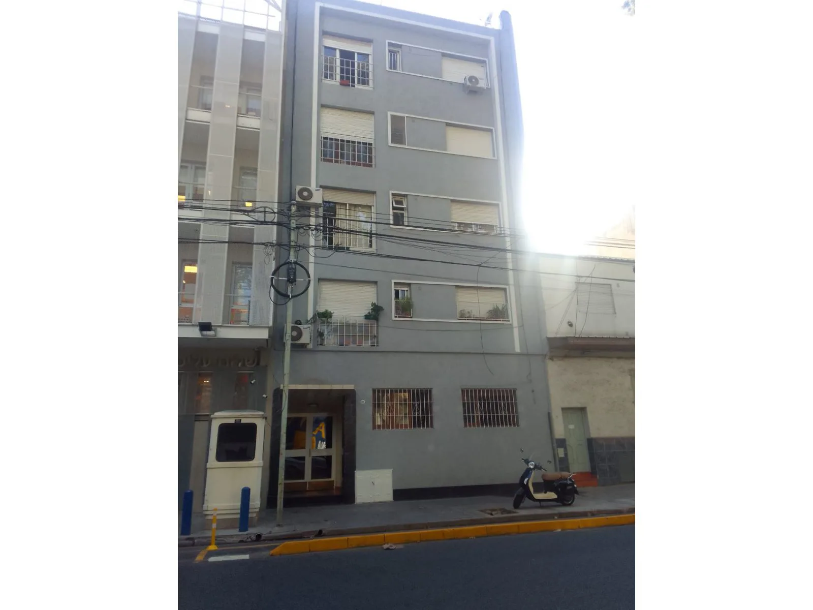 Departamento de 3 ambiente en venta. Planta baja Frente