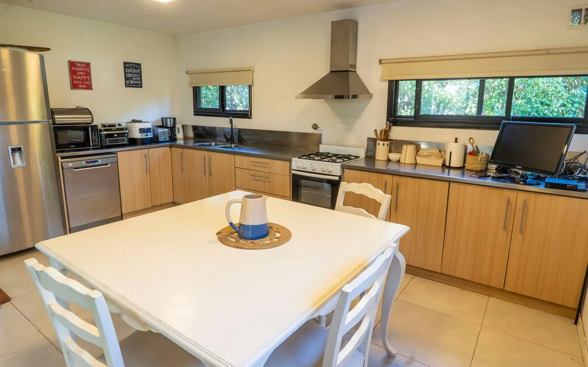 VENTA CASA 5amb B. SAN ISIDRO LABRADOR,DIQUE LUJAN foto 5