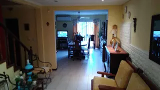 VENTA: Casa en Rawson entre R. Peña y Zapiola, Bernal foto 2