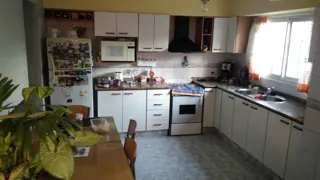 VENTA: Casa en Rawson entre R. Peña y Zapiola, Bernal foto 3