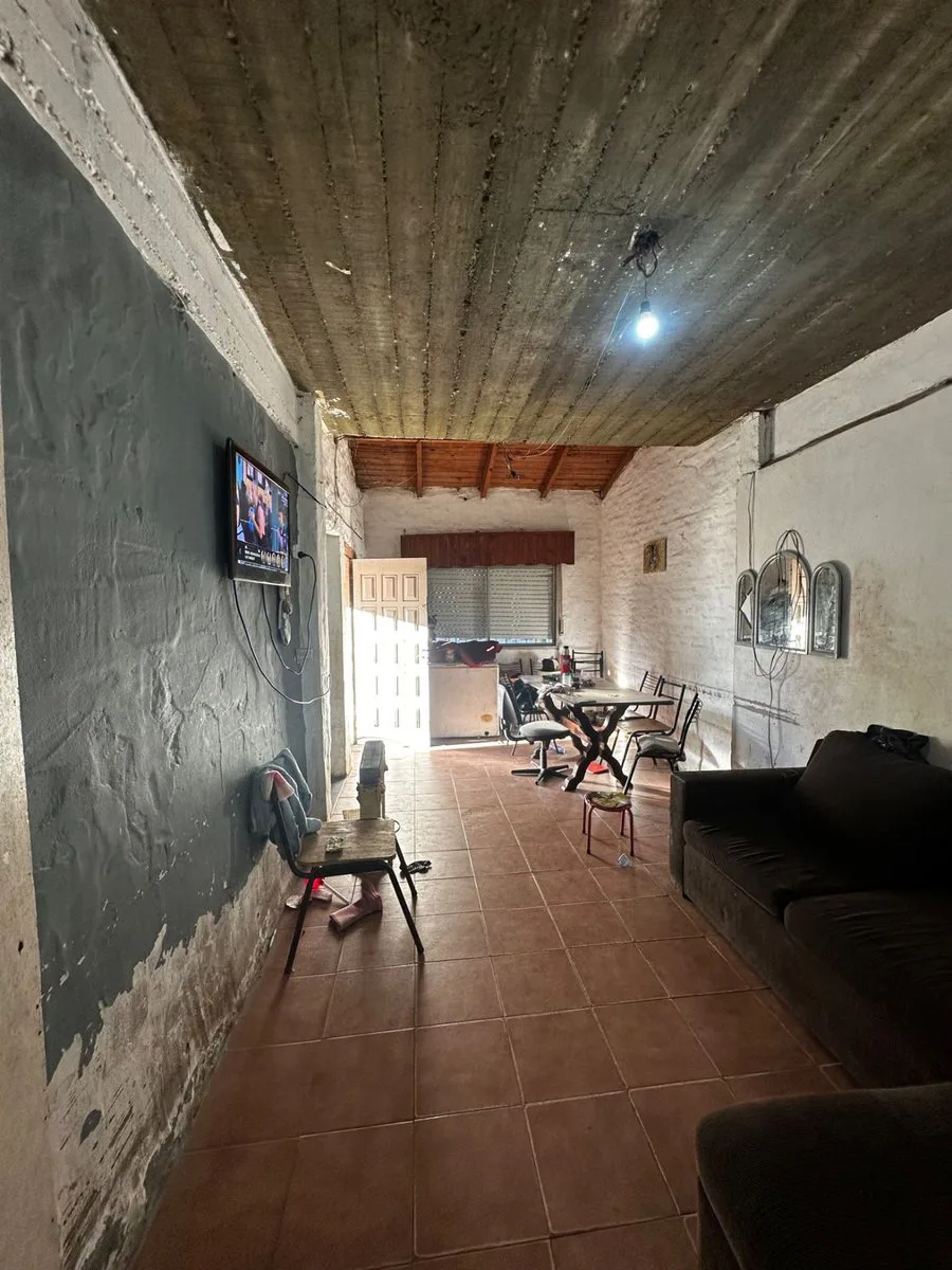 VENTA CASA 4 AMBIENTES EN MERLO foto 2