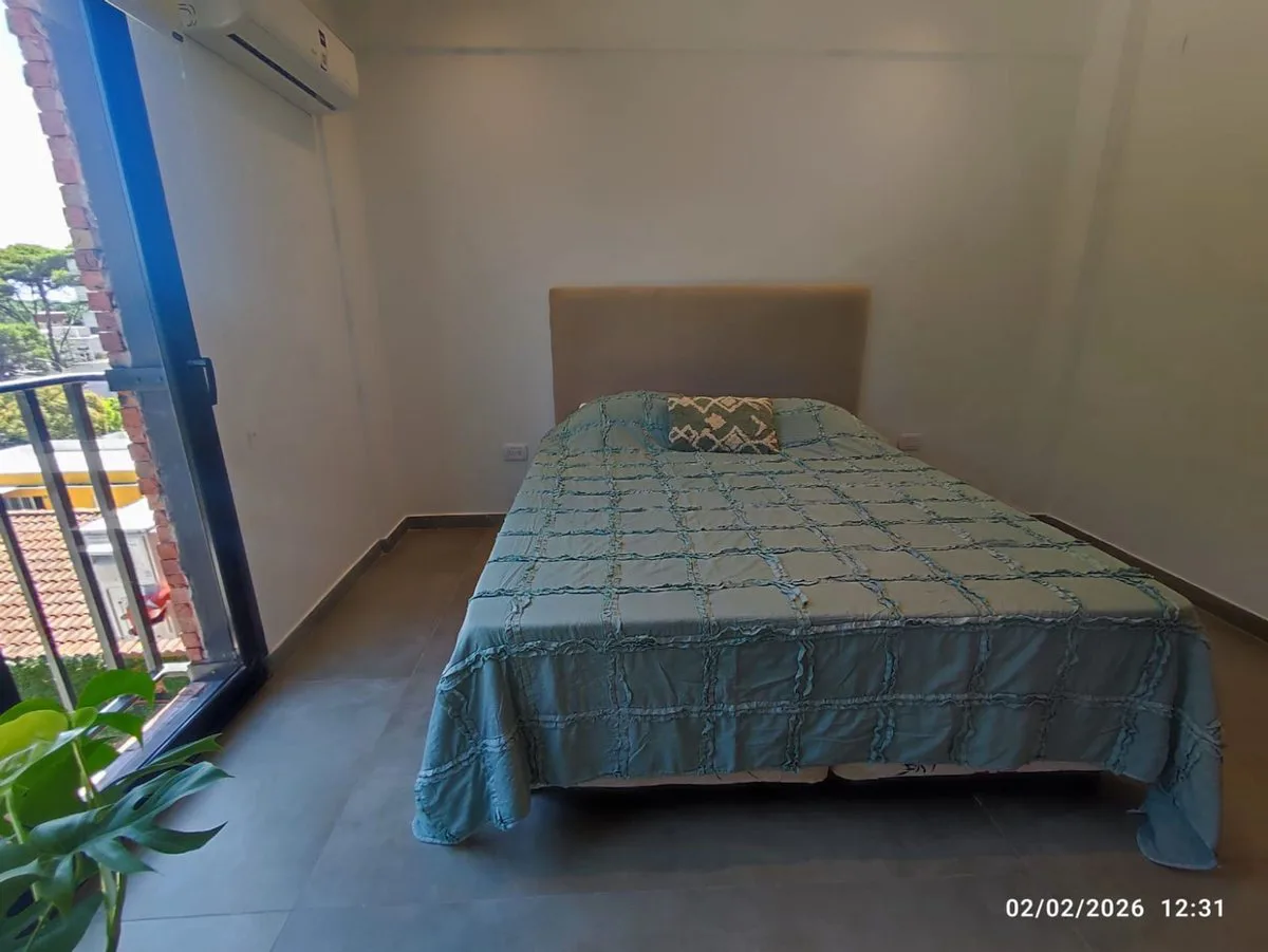 Departamento dos ambientes con terraza en Pinamar foto 3