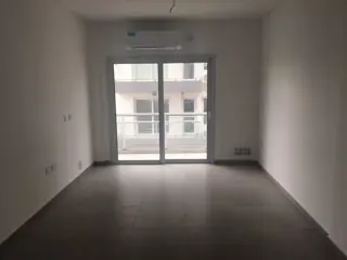 2 ambientes  con cochera a estrenar en Bernal centro foto 3