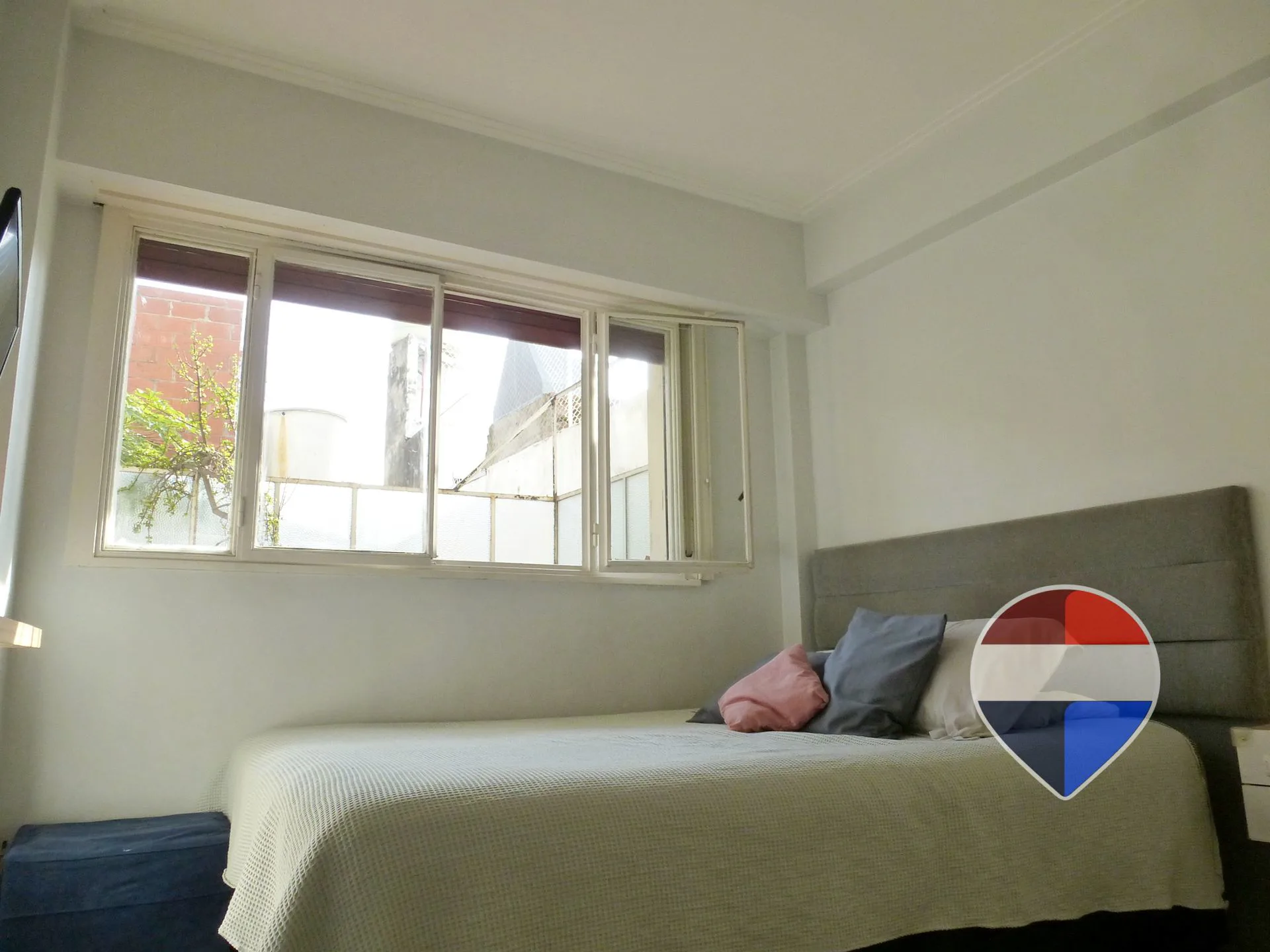 VENTA Dpto 4 amb con BALCON Paternal ApCred y Prof foto 2