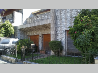 Casa en Venta en Versalles 3 ambientes 131 m2, 2 baños + terraza con quincho con parrilla, más garage y espacio guardacoches – Ruiz de los Llanos 1300 foto 2