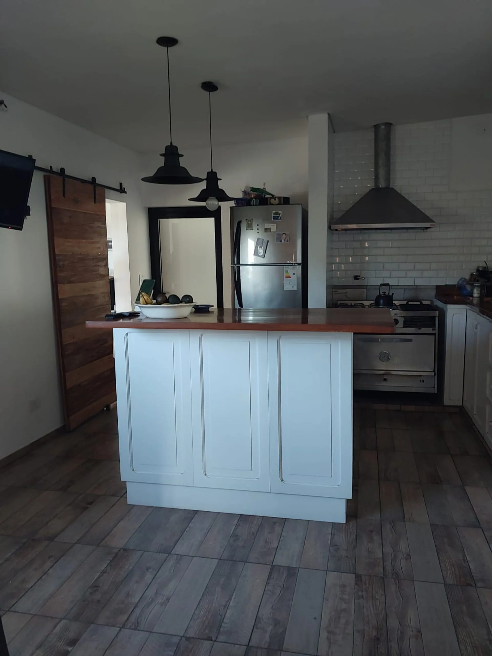SE VENDE IMPORTANTE CASA AL PIE DE LAS SIERRAS foto 5
