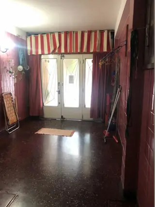 EXCELENTE CASA  DE 4 AMBIENTES EN RAMOS MEJÍA foto 3
