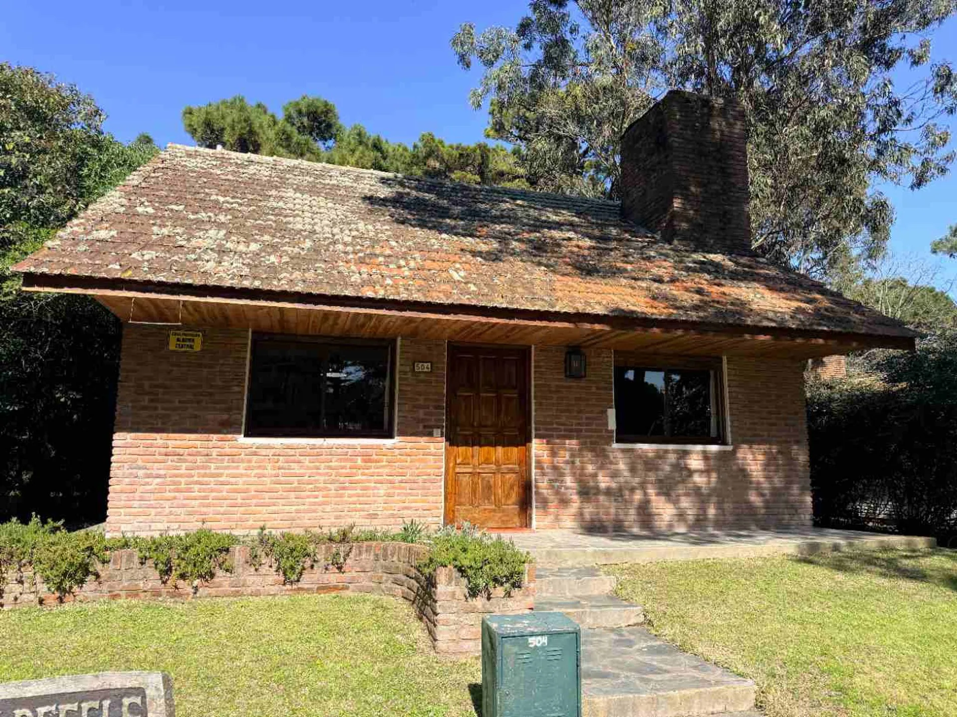 Venta Casa Pinamar Chalet clásico - 4 dorm 2 baños foto 2