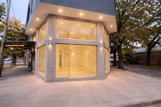 Local premium en esquina - 70 m²