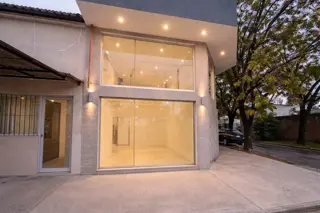 Local premium en esquina - 70 m² foto 2