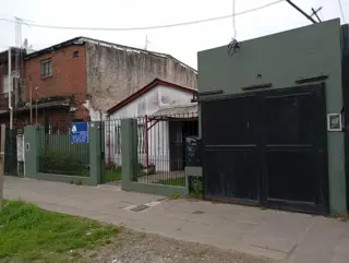 Casa a reciclar de 3 ambientes en Boulogne foto 2