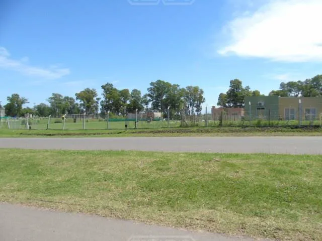Santa Elena- Pilar del Este Ruta 25 y Av Parque en Barrio Santa Elena al 1100 1100 Lote 616 foto 3