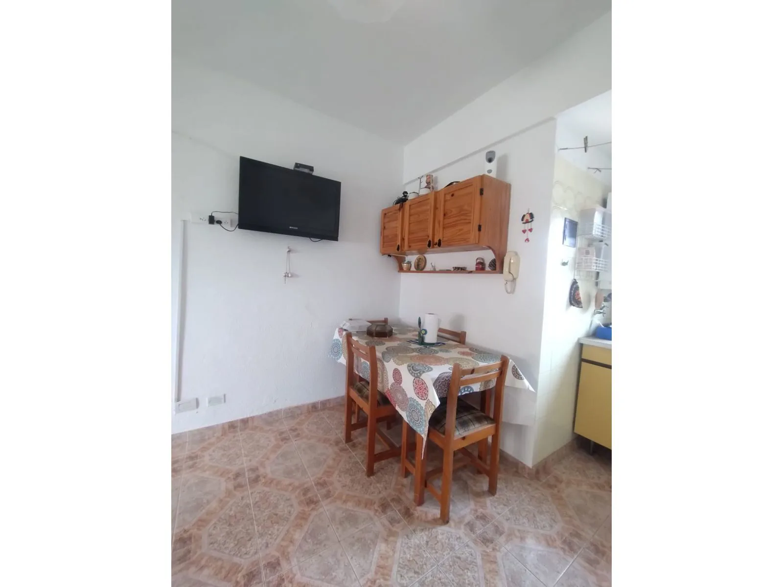 Bright Studio with Terrace Balcony in Miramar, Arenas Building – photo 7 of 12