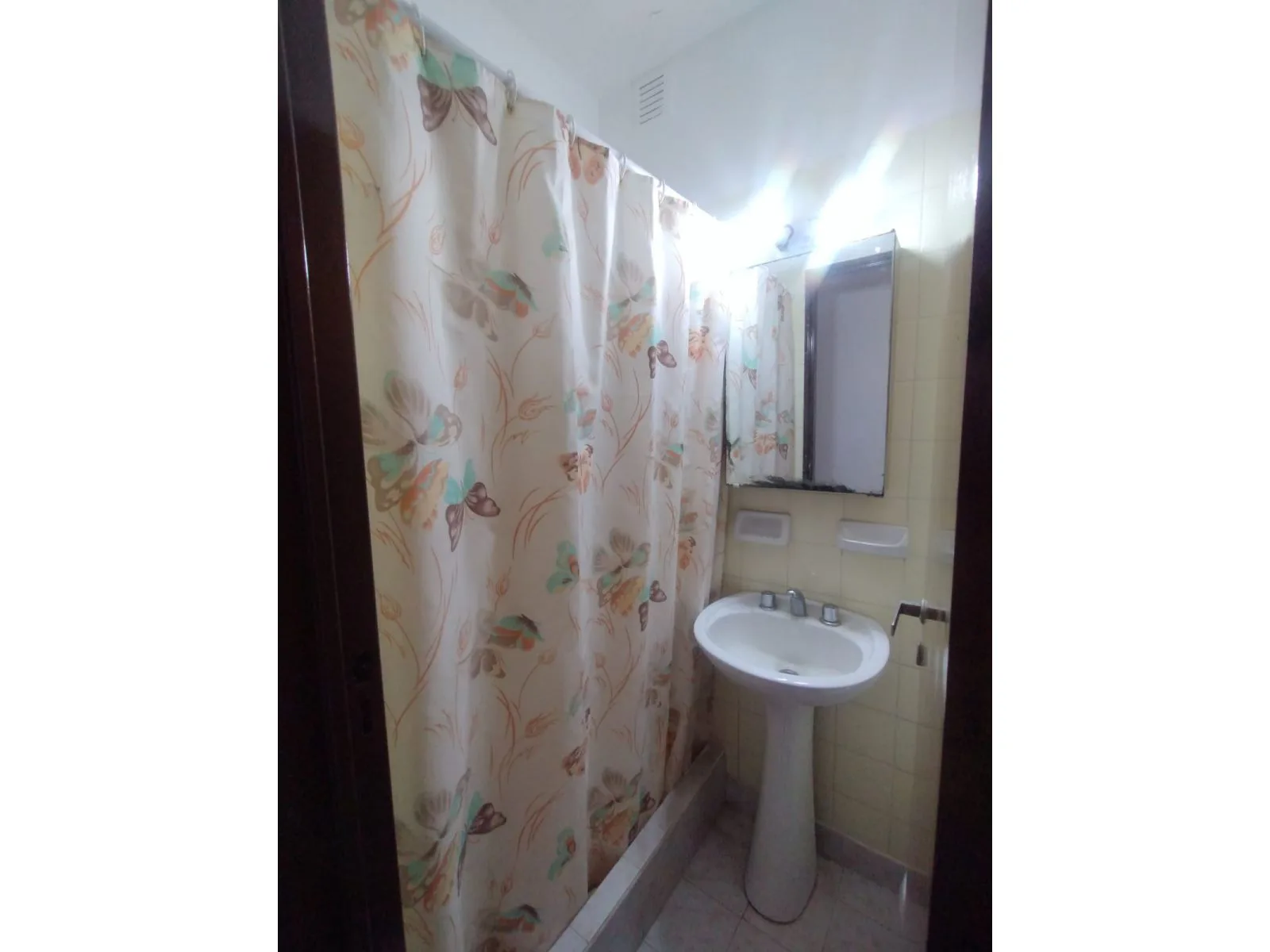Bright Studio with Terrace Balcony in Miramar, Arenas Building – photo 10 of 12
