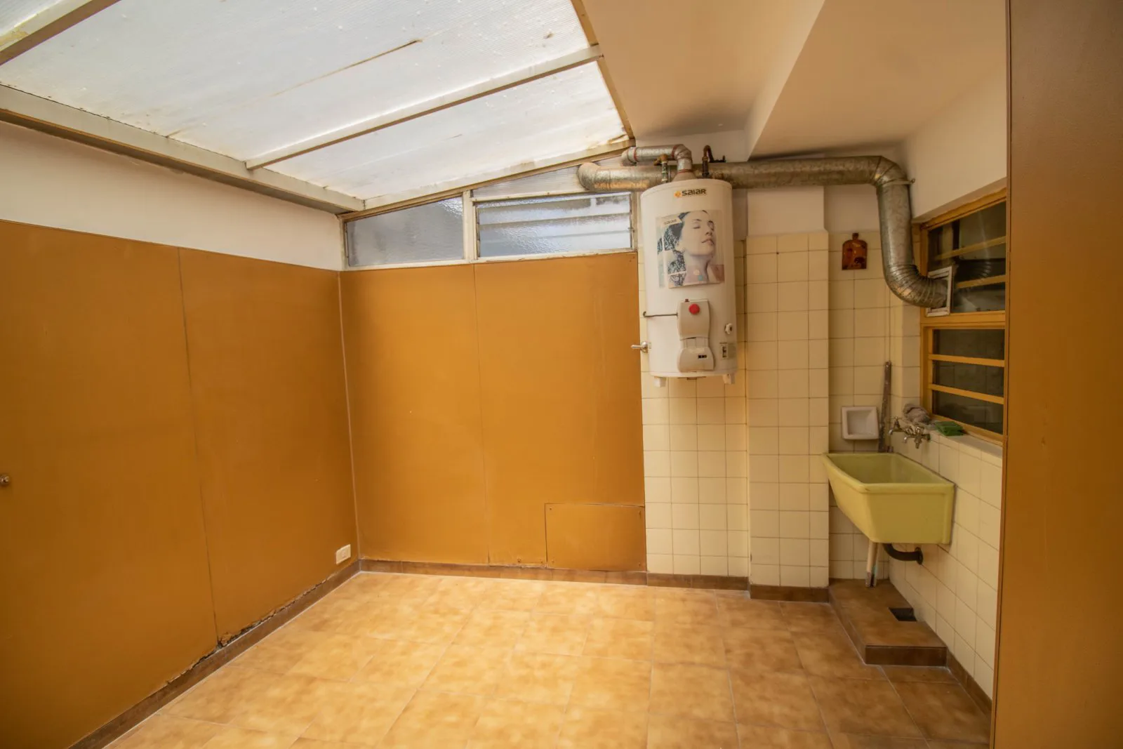 BAJÓ DE PRECIO! Semipiso 3 Ambientes de época - Patios - 61m² - Caballito foto 3