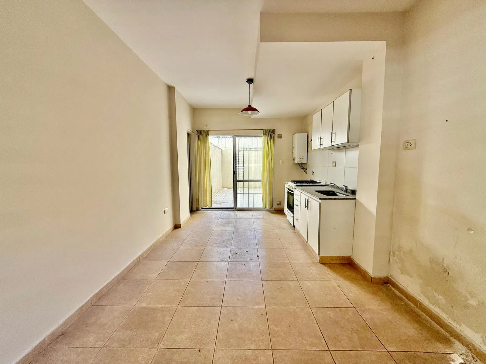Zeballos 3000 - Monoambiente con cochera en venta - Echesortu foto 2