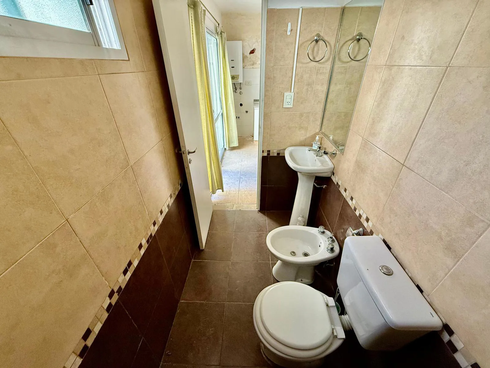 Zeballos 3000 - Monoambiente con cochera en venta - Echesortu foto 4