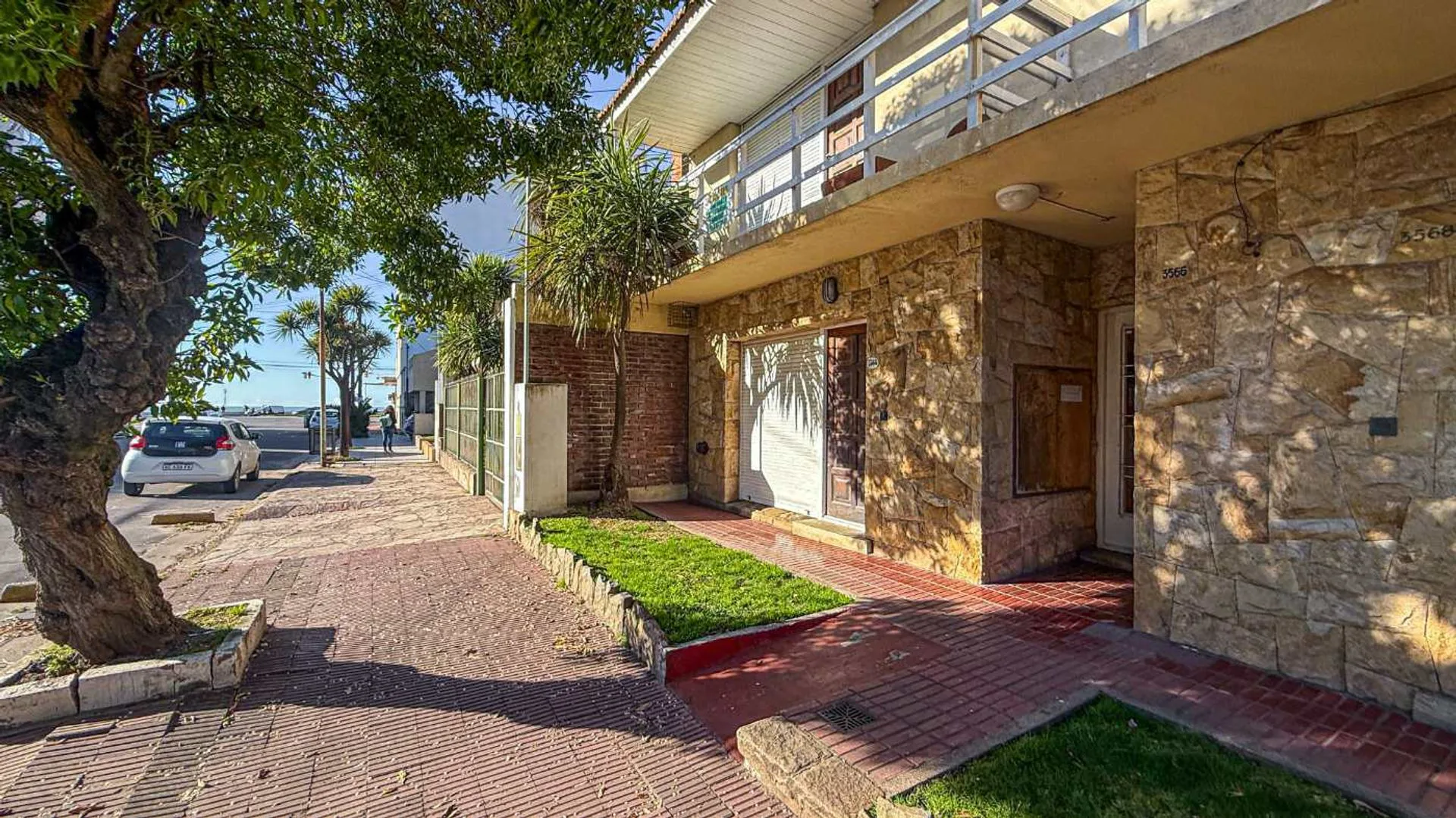 VENTA DEPTO 2 AMB. LA PERLA A 40 MTS DEL MAR INT.