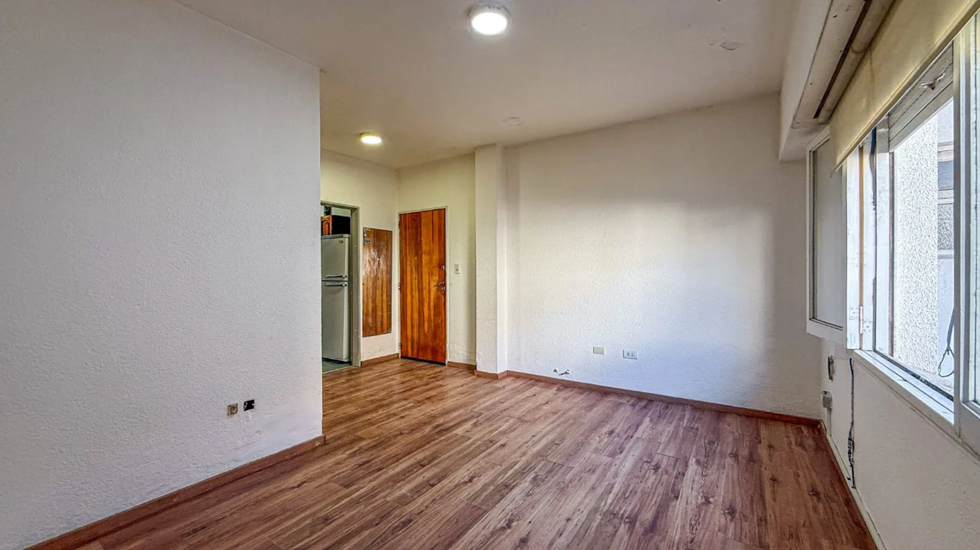 VENTA DEPTO 2 AMB. LA PERLA A 40 MTS DEL MAR INT. foto 5