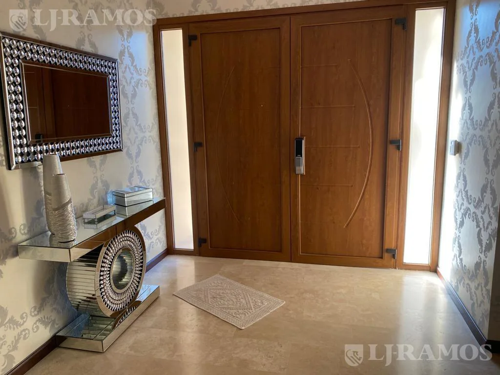 Casa en Venta con Pileta en Saint Thomas Country Club Canning PG foto 2
